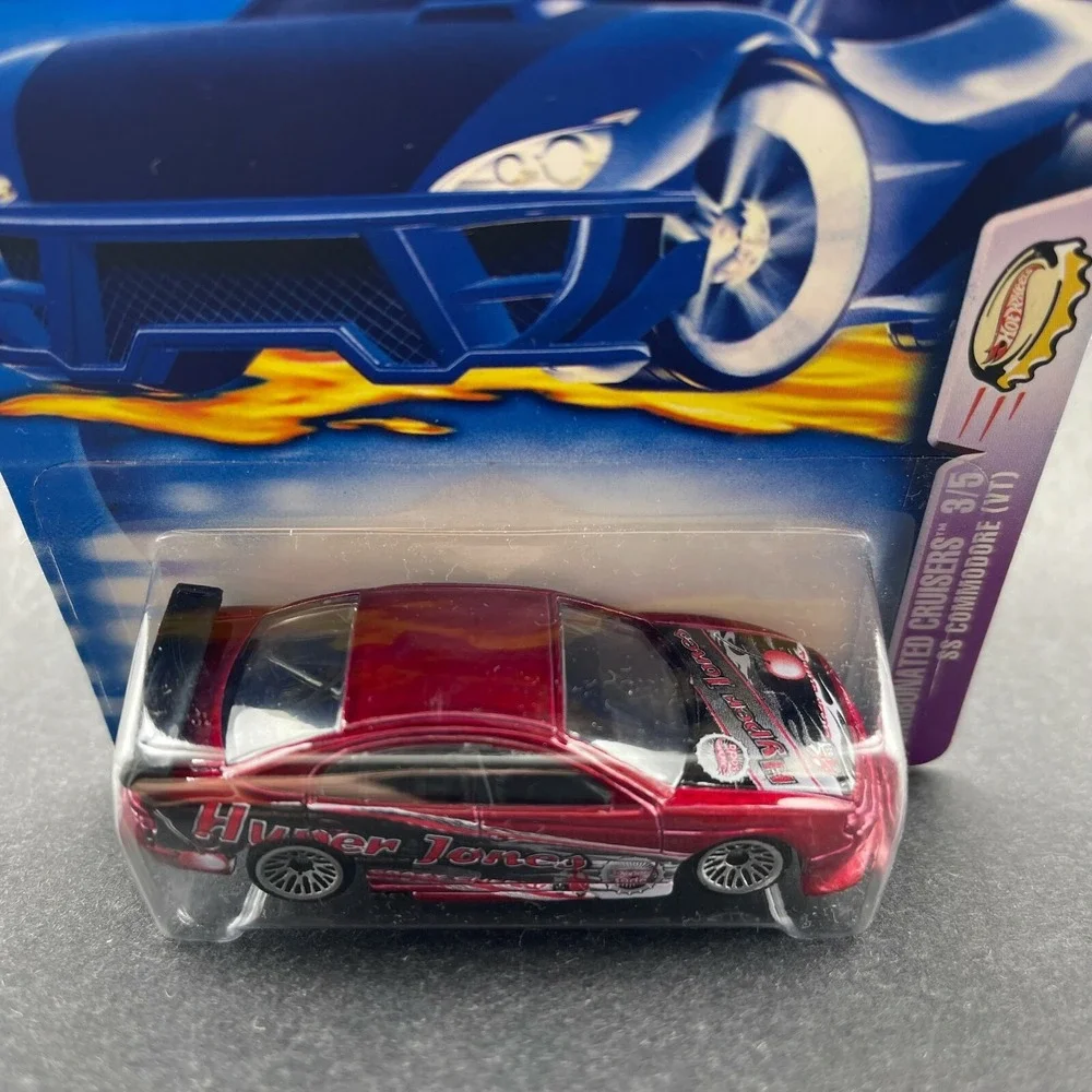 Hot Wheels Carbonated Cruisers SS Commodore VT Car Red Diecast 1/64 Scale #087